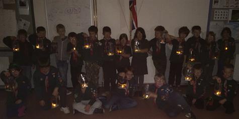 Cubs make spooky lanterns